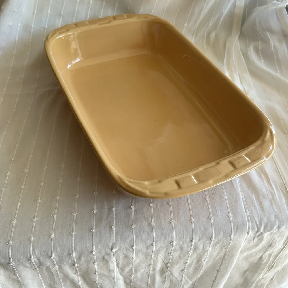9” X 13” Rectangular Baking Dish - butternut color - Picture 2 of 4